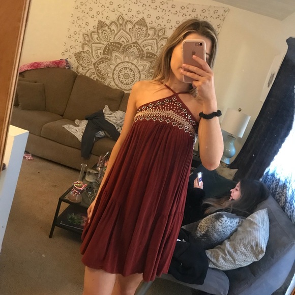 Red Dress - Picture 2 of 4